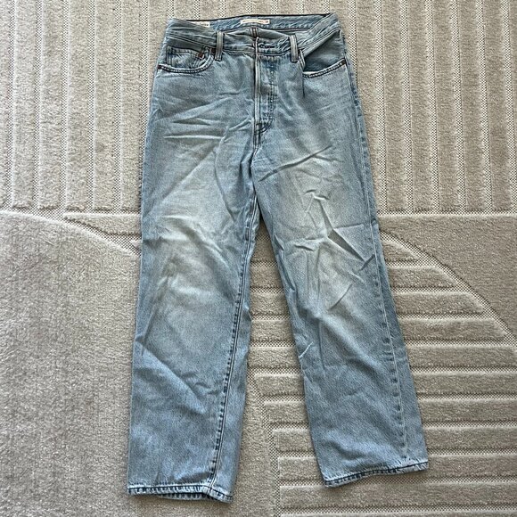 Levi’s Ribcage Straight Ankle Jean in Middle Road, size 29W x 29L - Picture 2 of 7